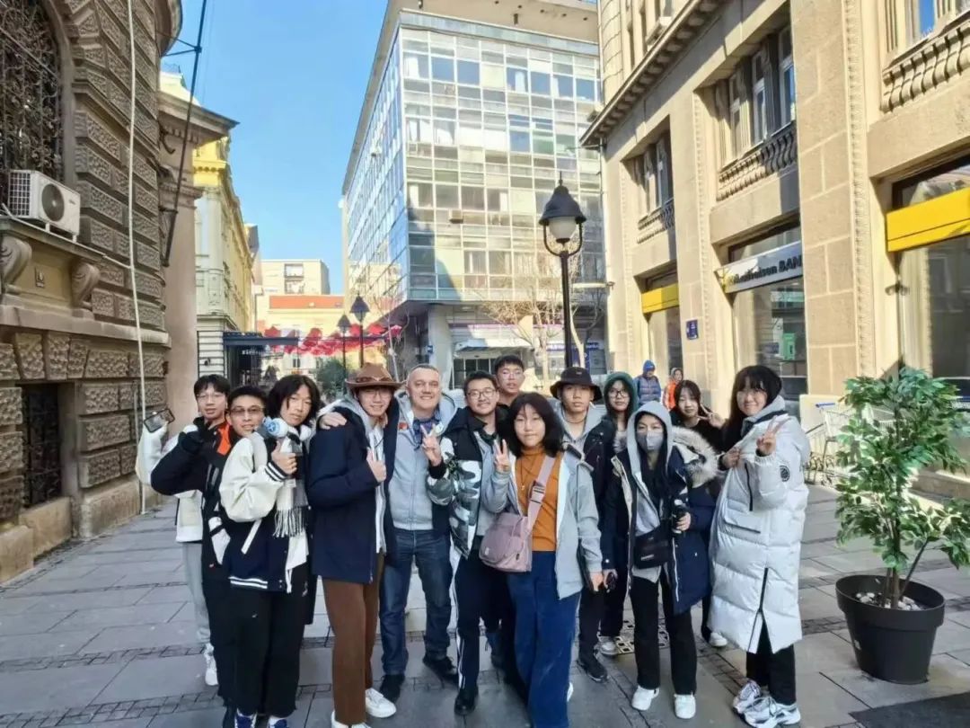 Economics visual data 7